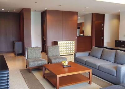 3 bed Condo in Royal Residence Park Lumphini Sub District C11111