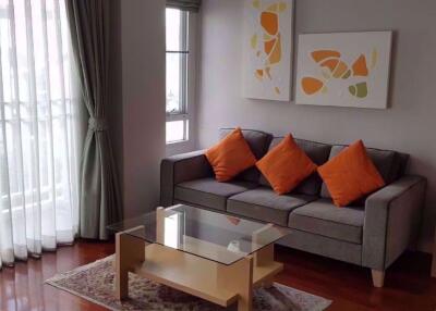 2 bed Condo in 49 Plus Khlong Tan Nuea Sub District C11105