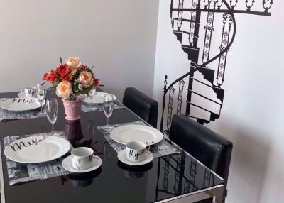 2 bed Condo in The Bloom Sukhumvit 71 Phrakhanongnuea Sub District C11103