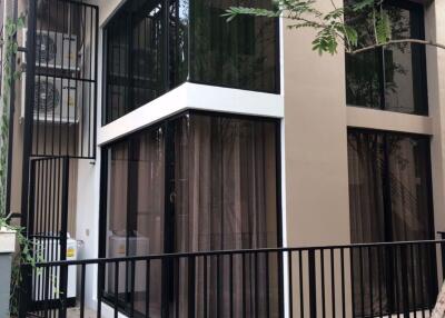 1 bed Duplex in Blossom Condo @ Sathorn-Charoenrat Thung Wat Don Sub District D11018