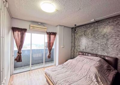 2 bed Condo in The Winning Tower Khlongtan Sub District C11089