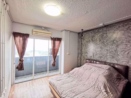 2 bed Condo in The Winning Tower Khlongtan Sub District C11089