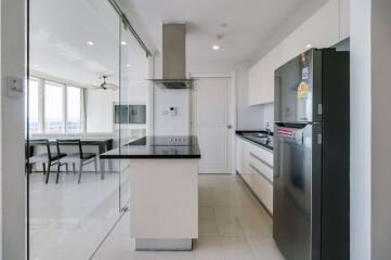 3 bed Penthouse in Watermark Chaophraya Khlong Ton Sai Sub District P11060