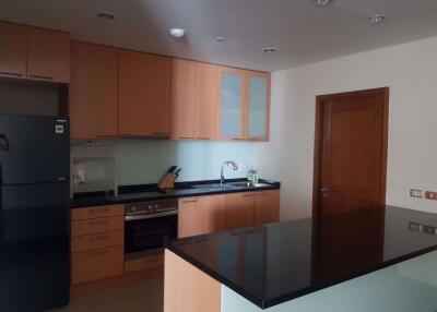 3 bed Condo in Ascott Sky Villas Sathorn Yan Nawa Sub District C11081