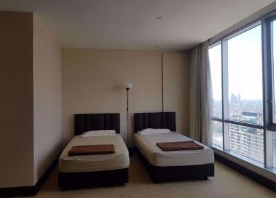 3 bed Condo in Ascott Sky Villas Sathorn Yan Nawa Sub District C11081