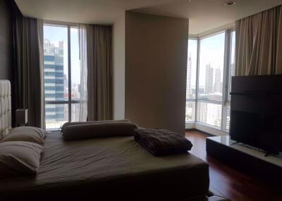 3 bed Condo in Ascott Sky Villas Sathorn Yan Nawa Sub District C11081