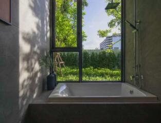 2 bed Condo in Skyrise Avenue Sukhumvit 64 Bangchak Sub District C11072