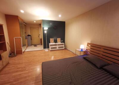 Studio bed Condo in Silom Terrace Silom Sub District C11064