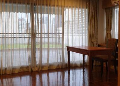 5 bed Penthouse in Baan Sawasdee Khlong Tan Nuea Sub District P11059