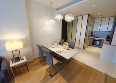 2 bed Condo in BEATNIQ Sukhumvit 32 Khlongtan Sub District C11060