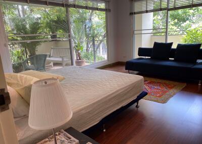 2 bed Condo in 31 Place Khlong Toei Nuea Sub District C11054