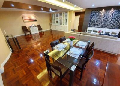 2 bed Condo in Le Premier 1 Khlong Toei Nuea Sub District C11048