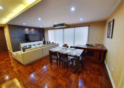 2 bed Condo in Le Premier 1 Khlong Toei Nuea Sub District C11048