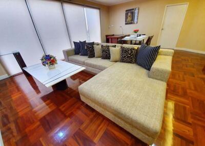 2 bed Condo in Le Premier 1 Khlong Toei Nuea Sub District C11048