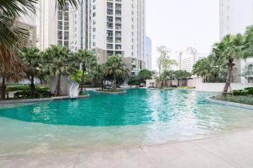 2 bed Condo in Belle Grand Rama 9 Huai Khwang Sub District C11038