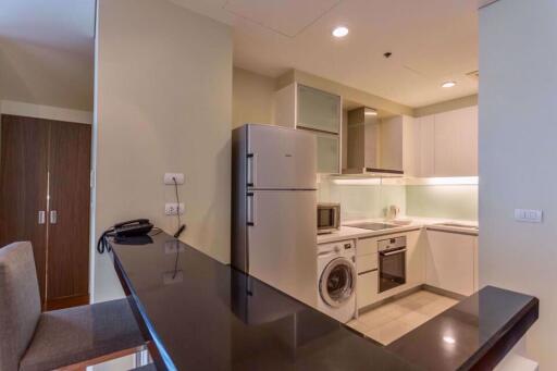 3 bed Duplex in Bright Sukhumvit 24 Khlongtan Sub District D11014