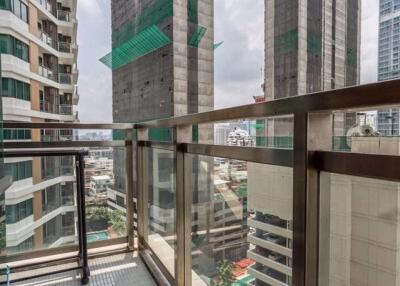 1 bed Condo in Bright Sukhumvit 24 Khlongtan Sub District C11034