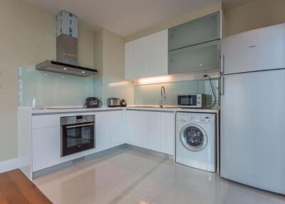 3 bed Duplex in Bright Sukhumvit 24 Khlongtan Sub District D11013