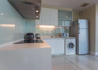 3 bed Duplex in Bright Sukhumvit 24 Khlongtan Sub District D11013