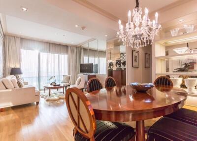 3 bed Condo in Millennium Residence Khlongtoei Sub District C11024