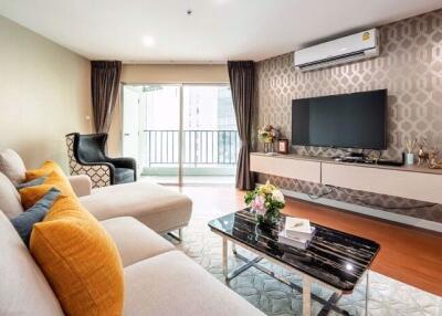 3 bed Duplex in Belle Grand Rama 9 Huai Khwang Sub District D015788