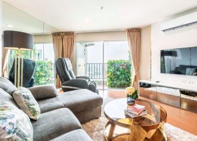 3 bed Duplex in Belle Grand Rama 9 Huai Khwang Sub District C11012