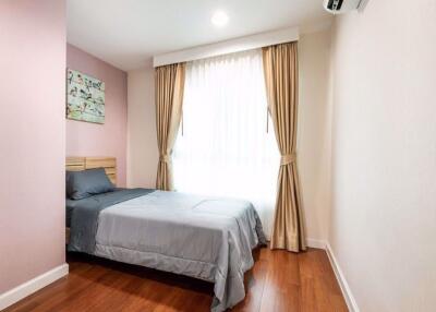 2 bed Condo in Belle Grand Rama 9 Huai Khwang Sub District C11011