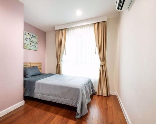 2 bed Condo in Belle Grand Rama 9 Huai Khwang Sub District C11011