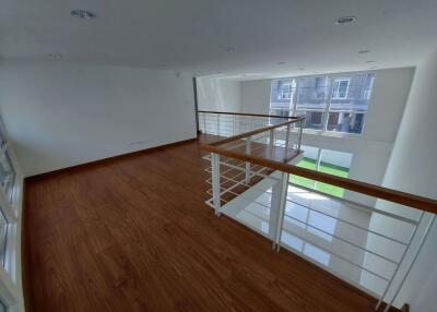 3 bed House in Space Townhome Wang Thonglang Sub District H10915