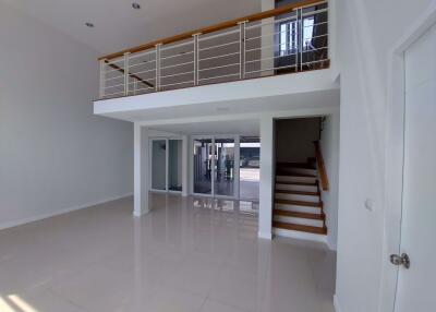 3 bed House in Space Townhome Wang Thonglang Sub District H10915