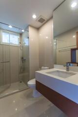 2 bed Condo in Wind Sukhumvit 23 Khlong Toei Nuea Sub District C11002