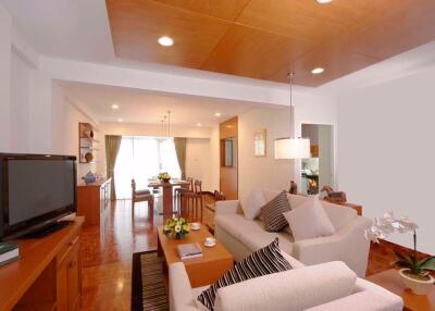 2 bed Condo in Karolyn Court Lumphini Sub District C10990