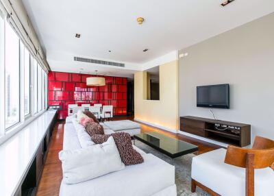 3 bed Condo in Siri Residence Khlongtan Sub District C10986
