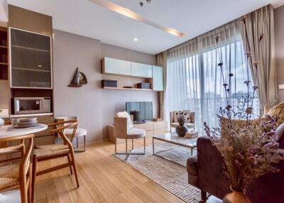 2 bed Condo in Siri at Sukhumvit Phra Khanong Sub District C10984