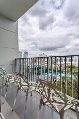 2 bed Condo in Siri at Sukhumvit Phra Khanong Sub District C10984