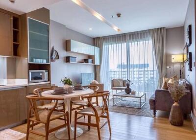 2 bed Condo in Siri at Sukhumvit Phra Khanong Sub District C10984