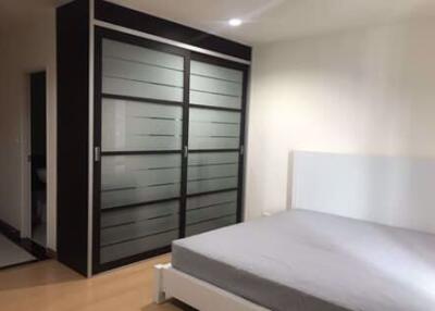 1 bed Condo in Sukhumvit Plus Phra Khanong Sub District C10982