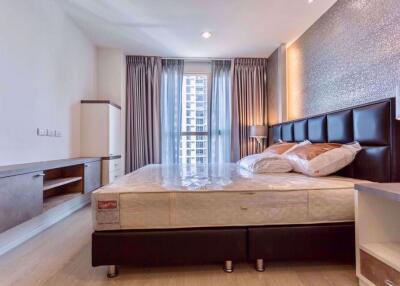 2 bed Condo in Rhythm Sathorn - Narathiwas Thungmahamek Sub District C10975