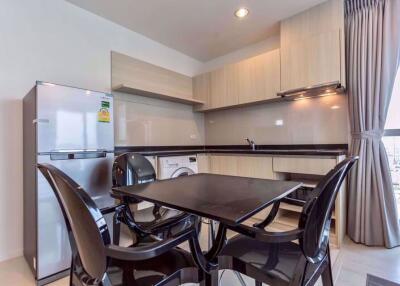 2 bed Condo in Rhythm Sathorn - Narathiwas Thungmahamek Sub District C10975