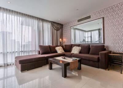 3 bed Condo in Fullerton Sukhumvit Khlongtoei Sub District C10973