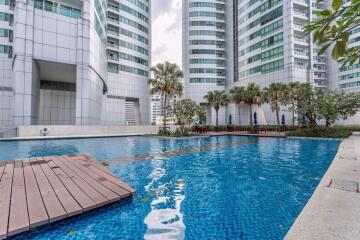 2 bed Condo in Millennium Residence Khlongtoei Sub District C10971