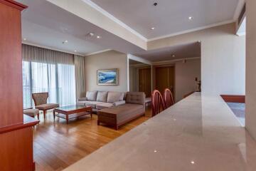 2 bed Condo in Millennium Residence Khlongtoei Sub District C10971