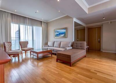 2 bed Condo in Millennium Residence Khlongtoei Sub District C10971