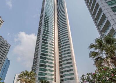 3 bed Condo in Millennium Residence Khlongtoei Sub District C10968