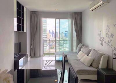 3 bed Condo in The Bloom Sukhumvit 71 Phrakhanongnuea Sub District C10908