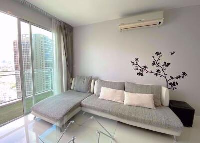 3 bed Condo in The Bloom Sukhumvit 71 Phrakhanongnuea Sub District C10908