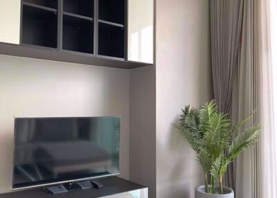 3 bed Condo in The Bloom Sukhumvit 71 Phrakhanongnuea Sub District C10908