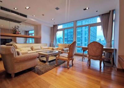 3 bed Condo in The Height Khlong Toei Nuea Sub District C10896