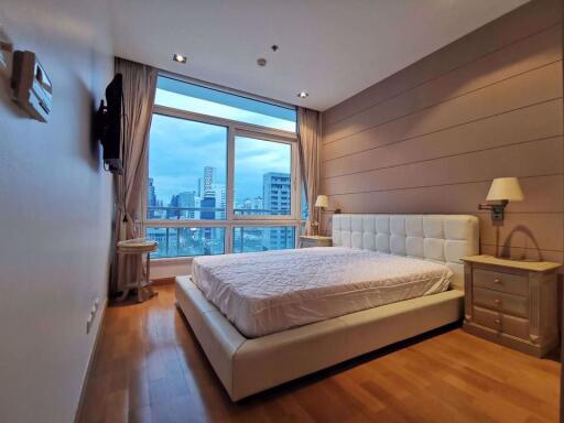 3 bed Condo in The Height Khlong Toei Nuea Sub District C10896