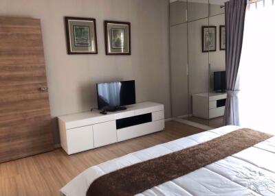 1 bed Condo in Renova Residence Chidlom Lumphini Sub District C10895